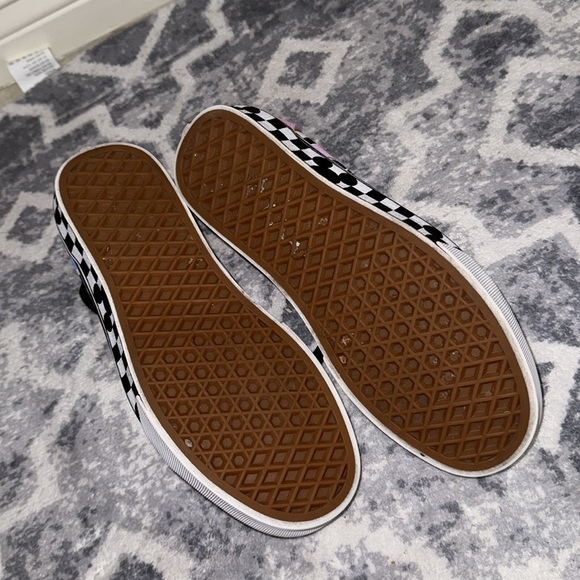 Vans X Disney Old Skool mickey sneakers size 5.5/7 - Picture 6 of 9